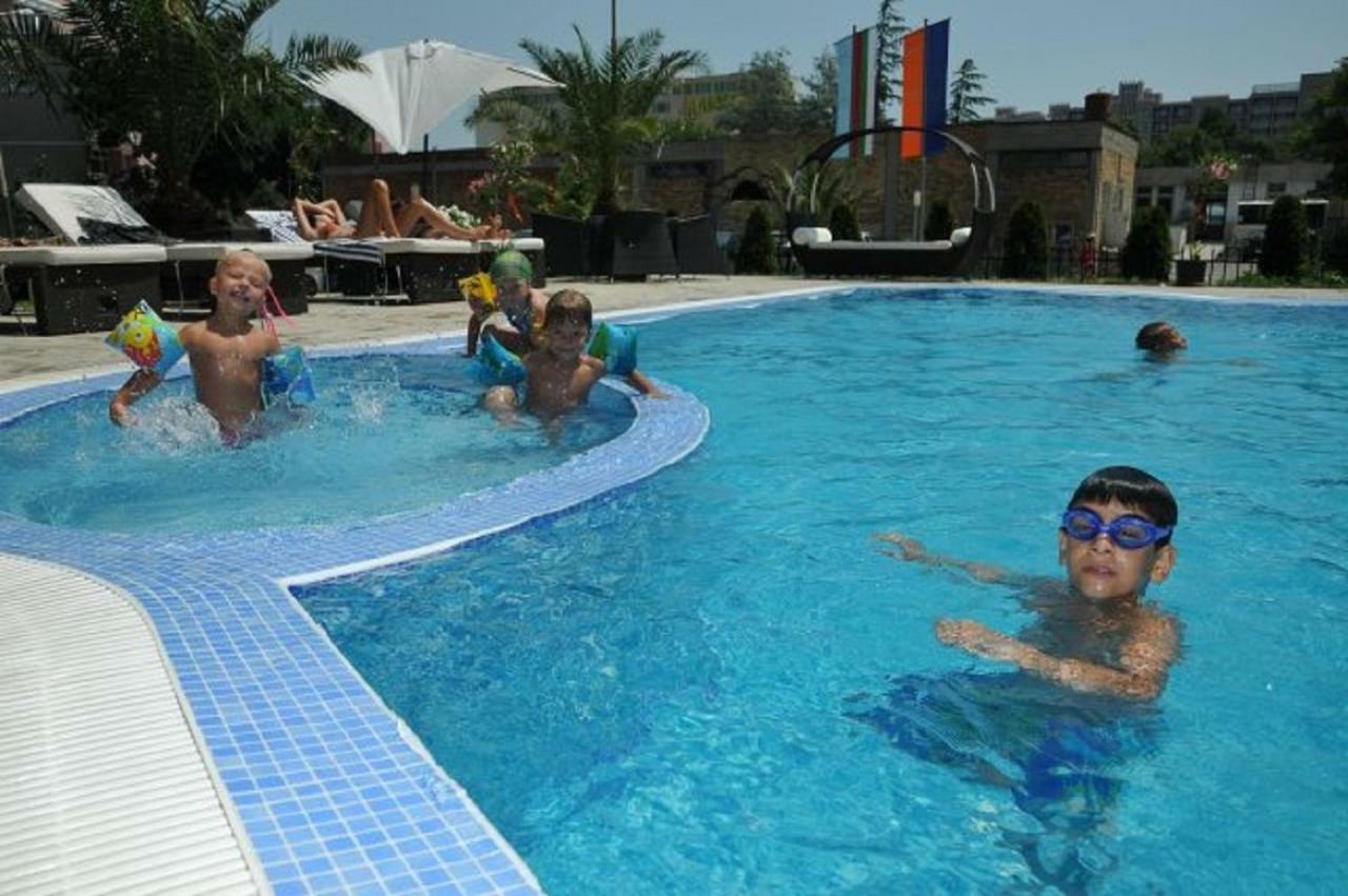 Hotel Mida Slântsjev Brjag Eksteriør bilde